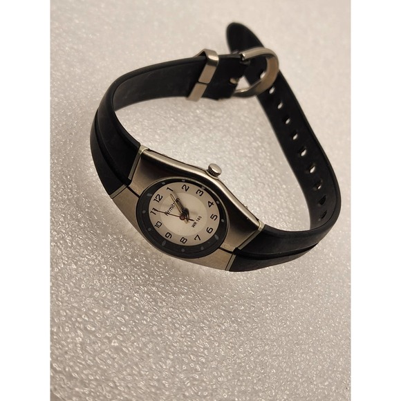 Armitron WR165 Red Seconds Sports 5/6355 Easy to Read Dial thin watch Resin Band - Picture 2 of 4